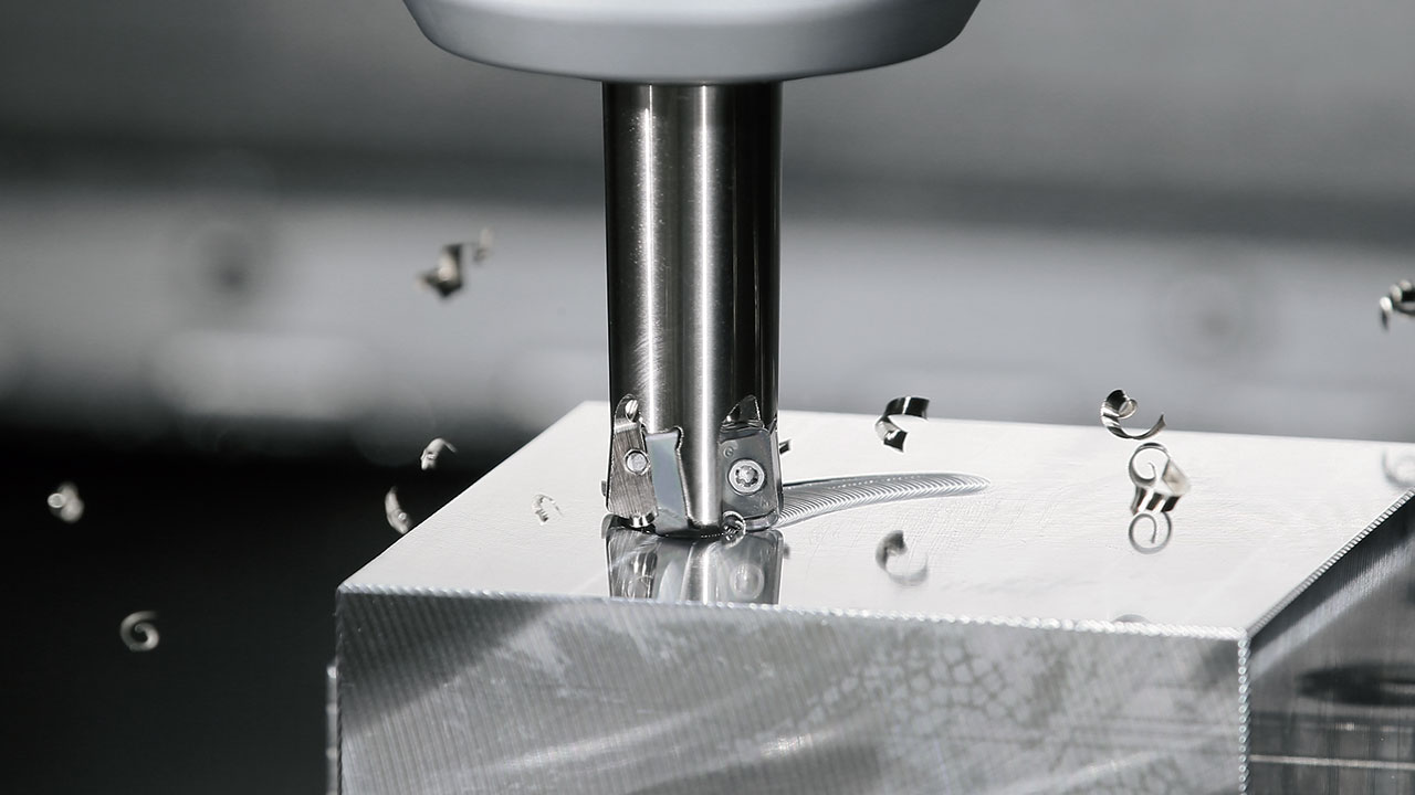 Kyocera's MFH mini milling tool in action